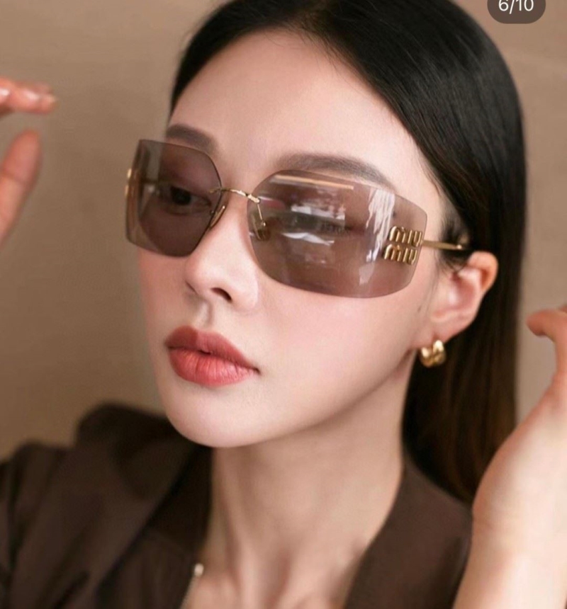 Miu miu Sunglasses